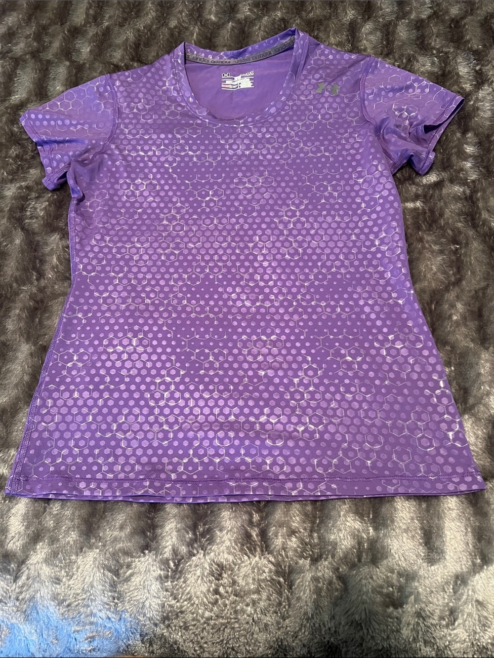Women’s Under Armour Purple Performance Short Sleeve Tee, size Medium